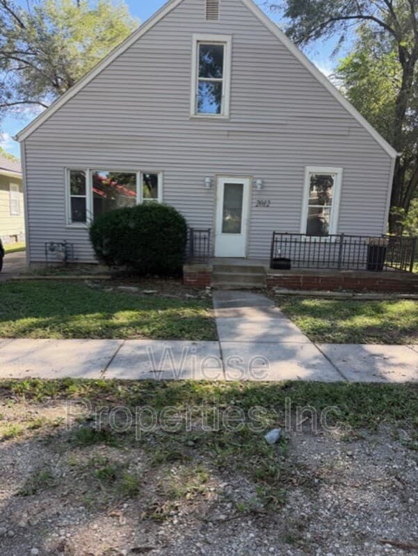 Springfield House: 2012 North 17th Street