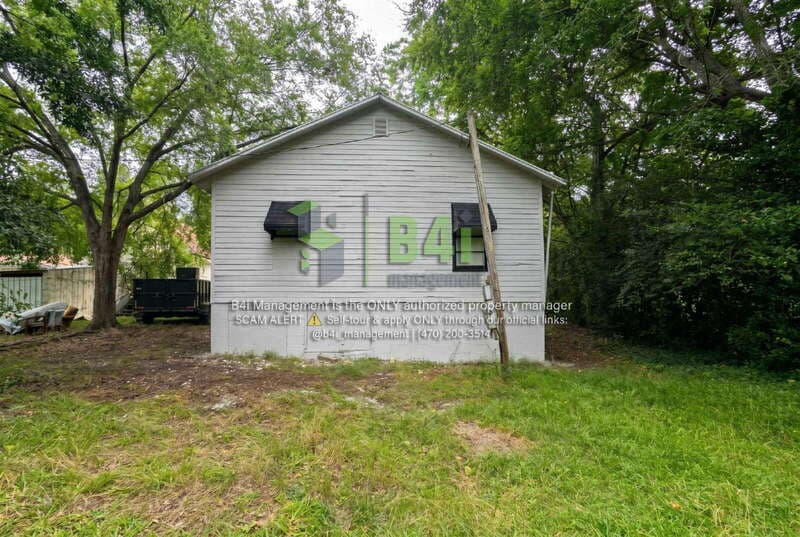Milledgeville House: 1645 Vinson Hwy