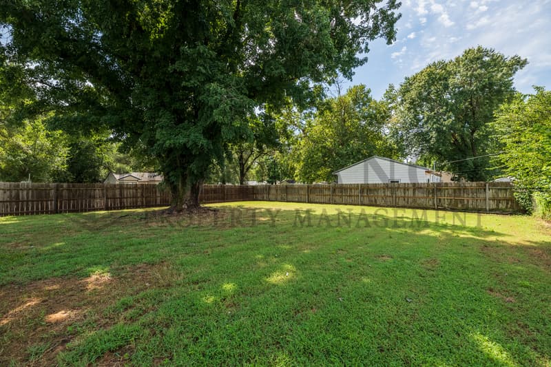 Haysville House: 301 Lamar Court