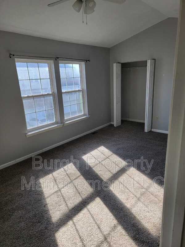 Pittsburgh Townhome: 801 Wingate Dr