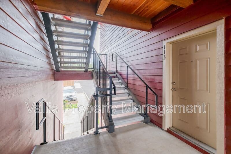 Molalla Condo: 13001 S Crompton Lane
