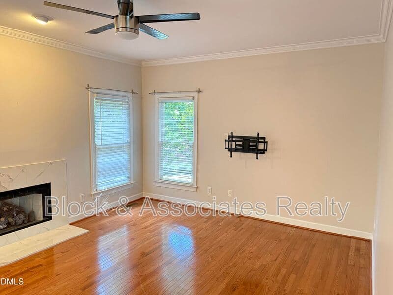 Apex House: 2006 Battlewood Rd.