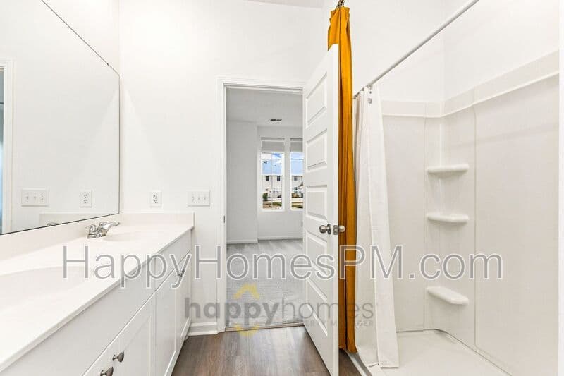 Summerville House: 103 Pine Gate Drive