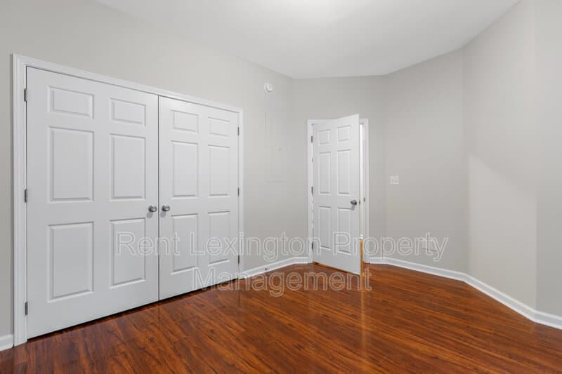 Lexington House: 1625 Nicholasville Road Unit 601