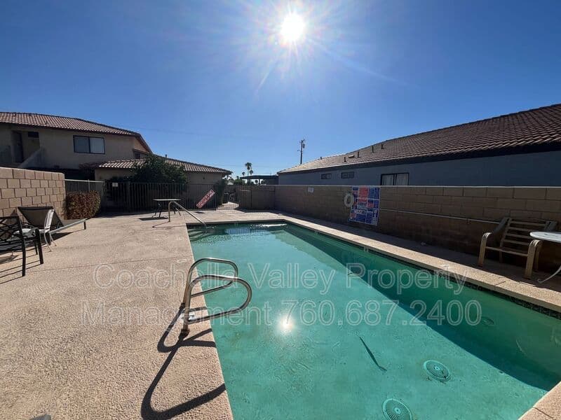 Cathedral City House: 28640 Landau Blvd