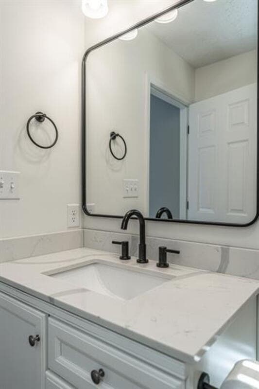 Southern Pines House: 145 Sandhurst Place