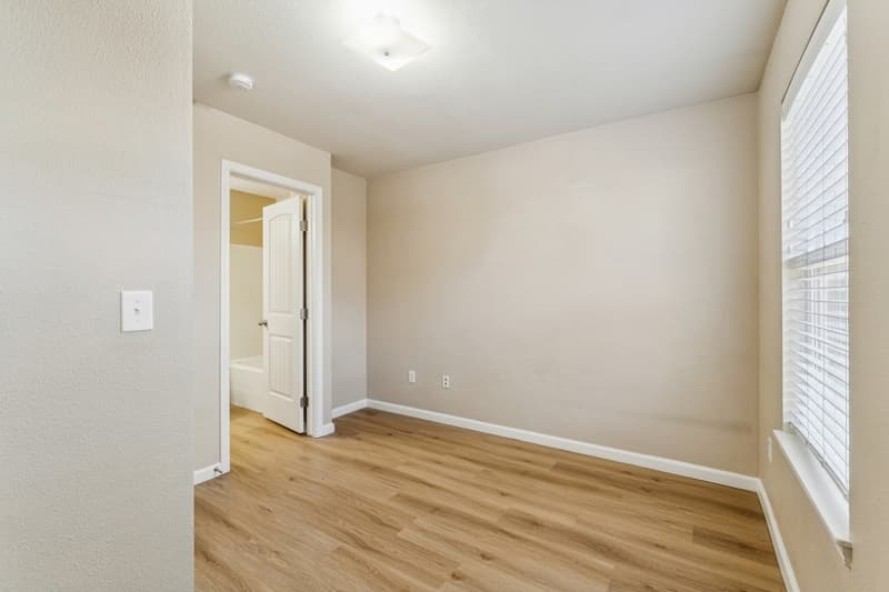 Boise Townhome: 7906 West Colehaven Court