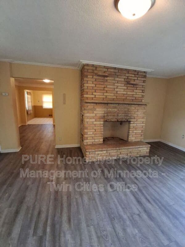 North Saint Paul House: 2670 5th Ave E