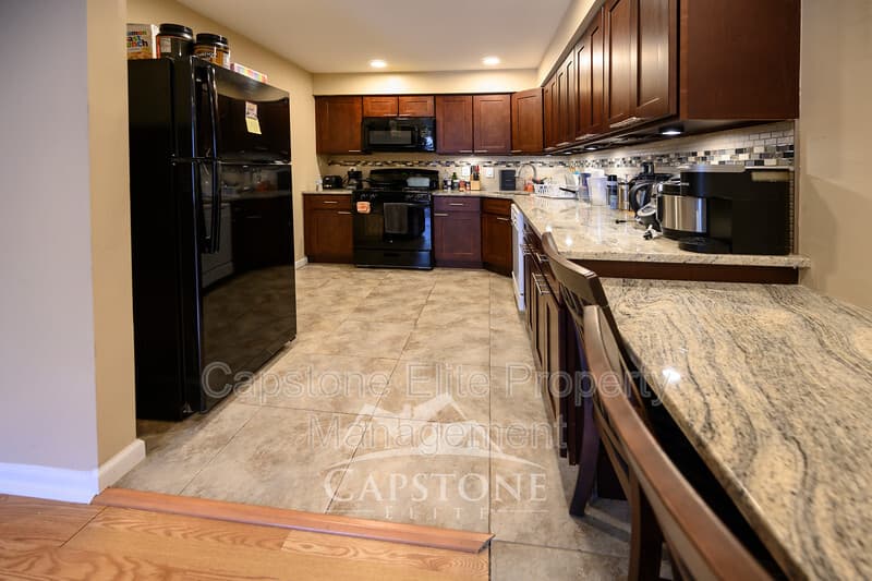 Newark Condo: 12 Colgate Drive