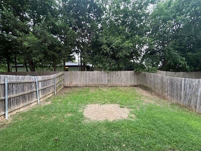 Princeton House: 909 Parkplace Ridge