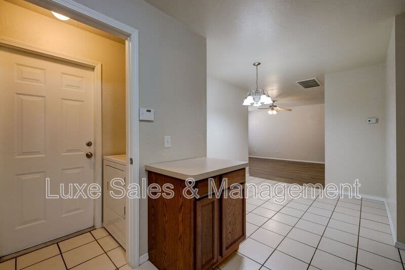 Oklahoma City House: 9604 SW 17th Street