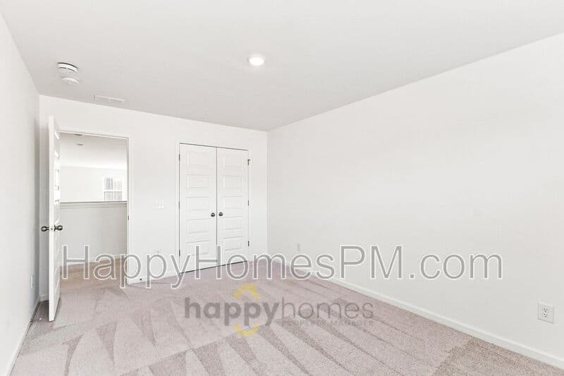 Summerville House: 103 Pine Gate Drive