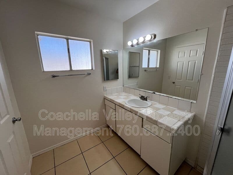 Cathedral City House: 36982 Bankside Dr.