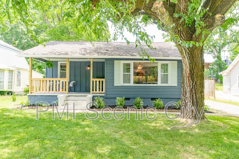 Chattanooga House: 607 Franklin St