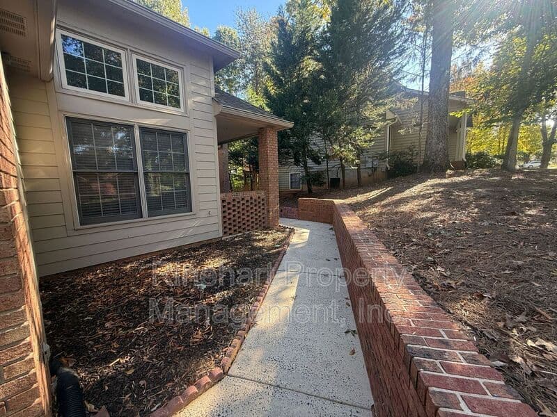 Tega Cay House: 12108 Baywoods Drive