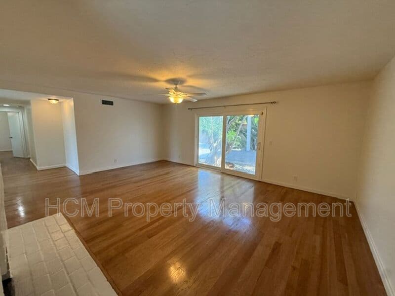 Huntington Beach House: 16402 Birdie Ln