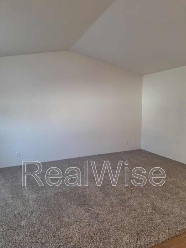 Medford Condo: 1221 Skeeters Ln