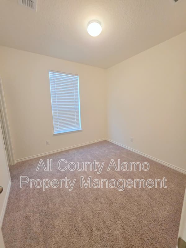 San Antonio House: 4823 Pico Pico St.