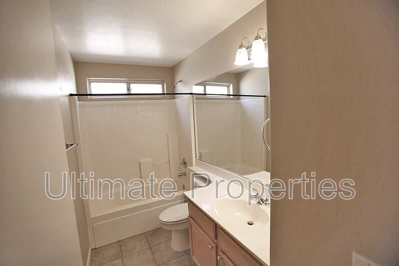 Goodyear House: 13602 W Desert Flower Dr