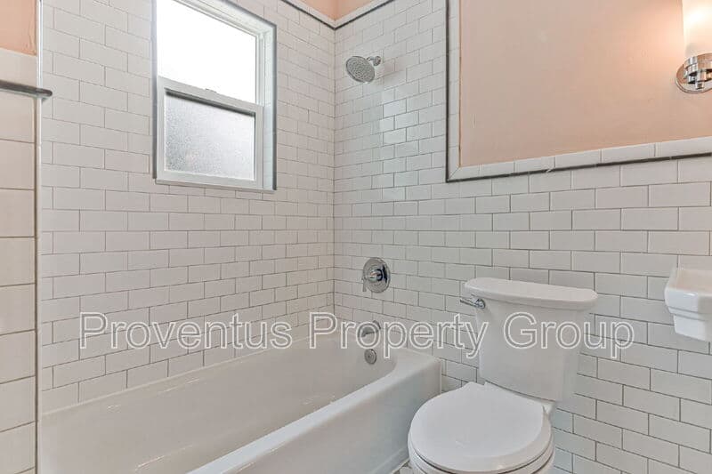 Pensacola House: 904 North 16th Avenue