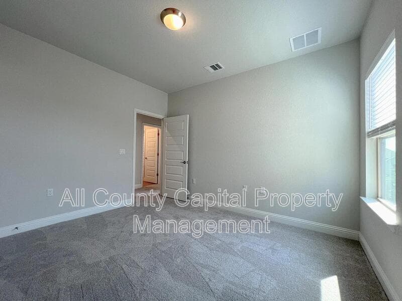 Austin House: 7212 Jument Drive