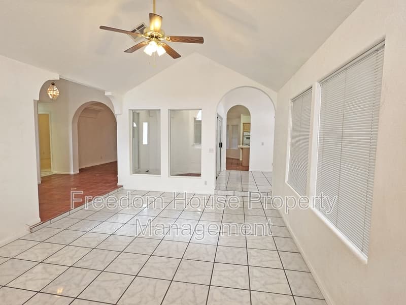 Pahrump House: 2060 River Plate Drive