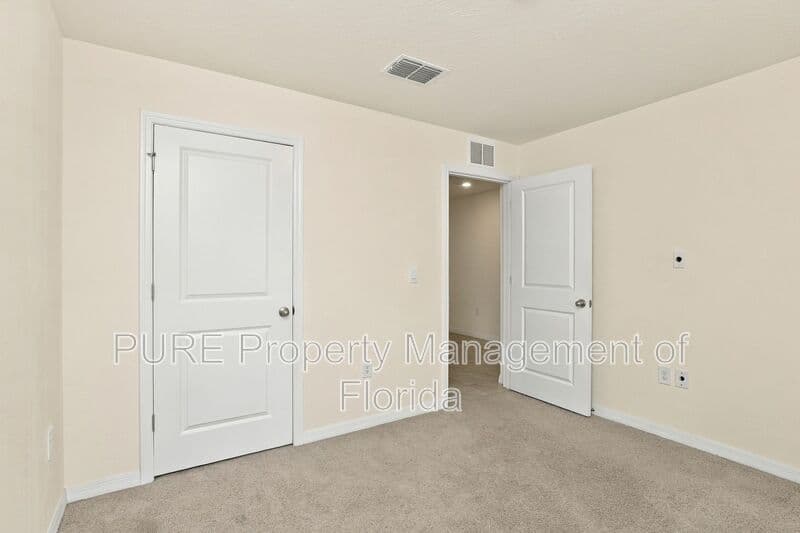 Summerfield House: 10326 SE 162nd Place RD