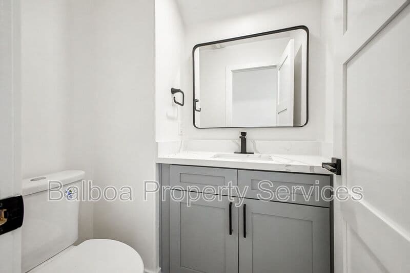 Phoenix Condo: 920 E Pasadena Ave