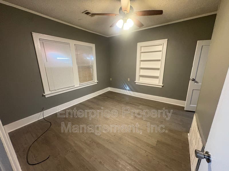 Memphis House: 861 Goodwyn St