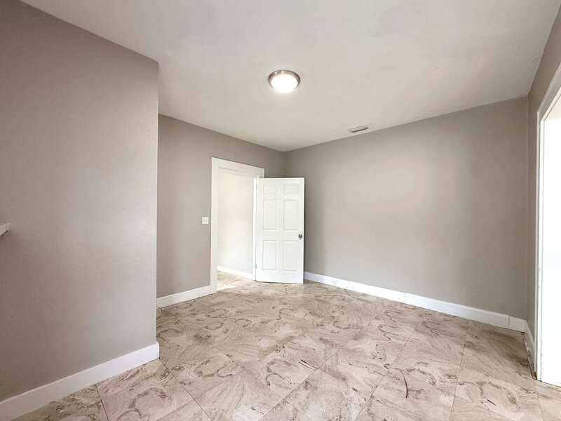 Clearwater House: 548 Woodlawn Street