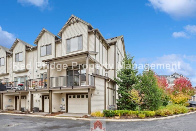 Wilsonville Townhome: 28520 SW Paris Ave