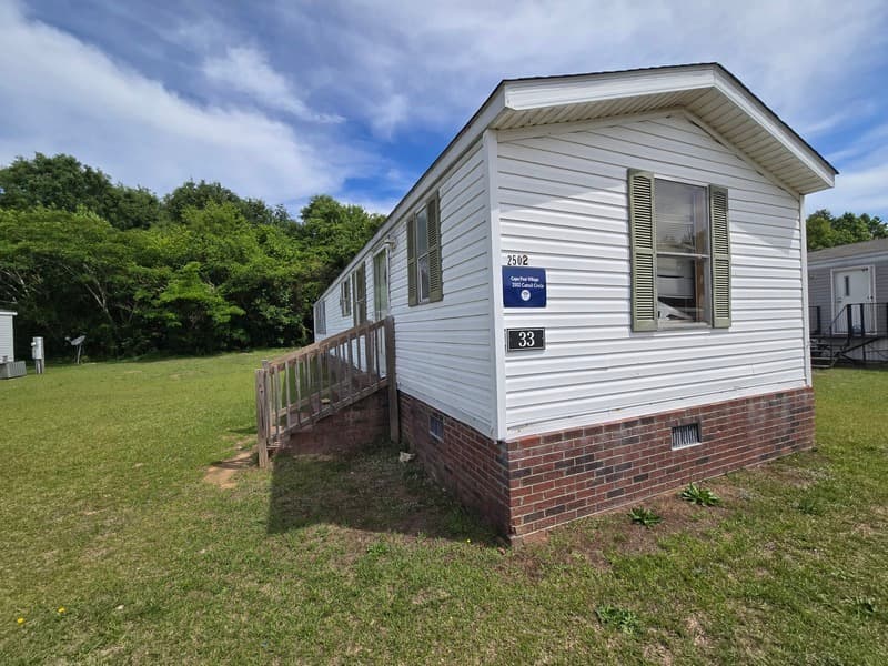 Fayetteville House: 2502 Cattail Cir