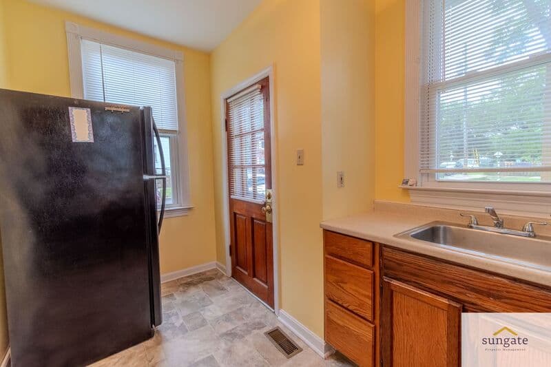 Baltimore Condo: 2900 E Strathmore Ave