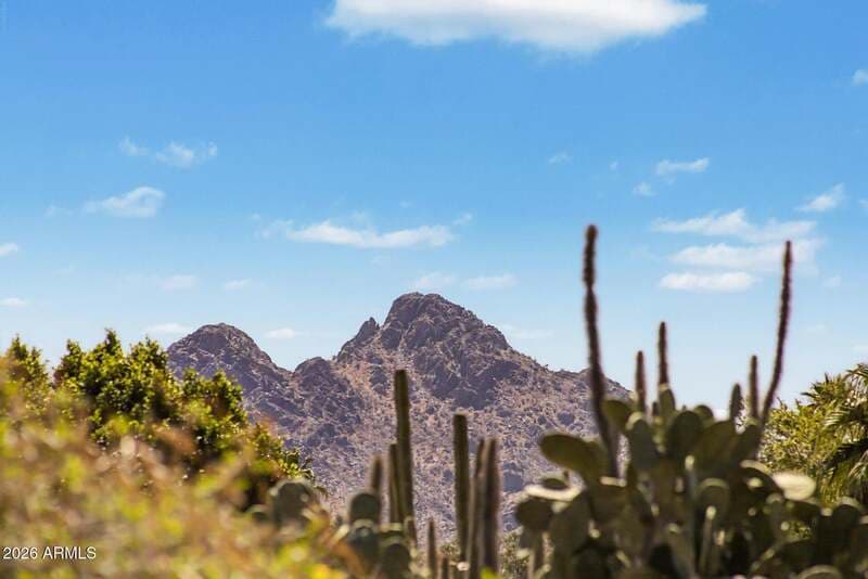 Phoenix House: 2601 E DAHLIA Drive