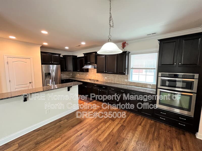 Charlotte House: 10330 Royal Winchester Drive