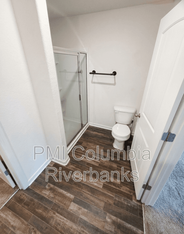 Elgin House: 218 Sundew Rd