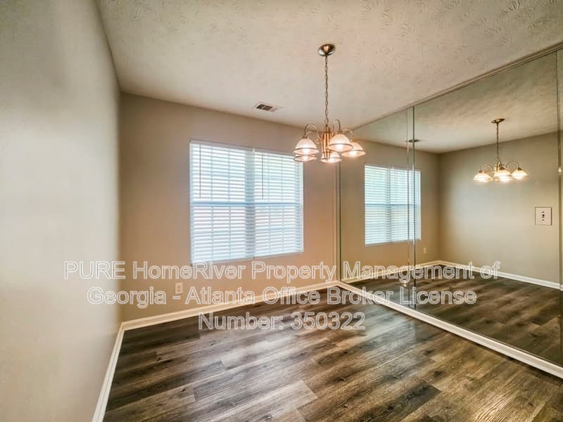 Snellville House: 3607 Oakland Spring Ct