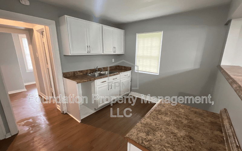 Memphis House: 3550 Stuart Road