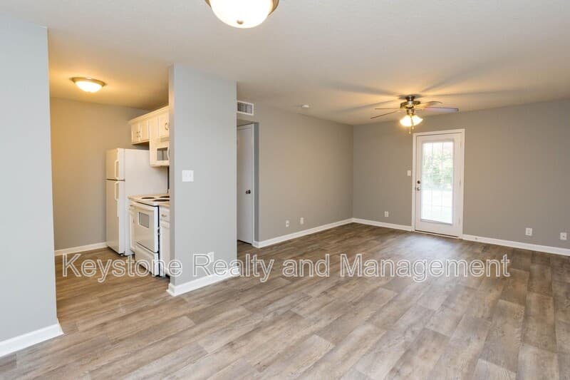 Clarksville Condo: 3301 Royster Lane