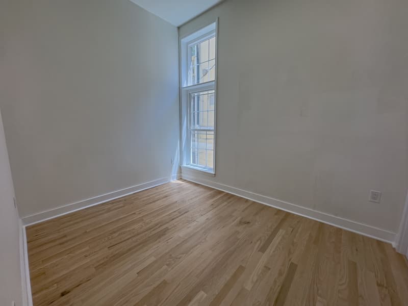Philadelphia Condo: 2013 Green St - 2FL