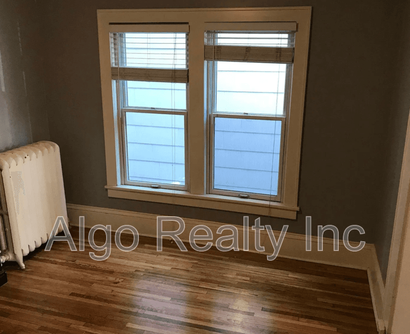 Minneapolis Condo: 3129 Grand Ave S - 1