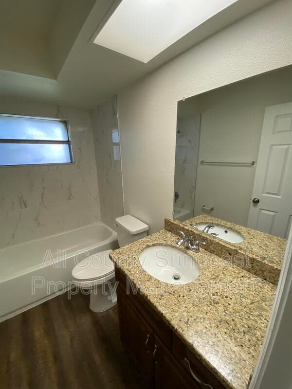 Pinellas Park Condo: 7501 35th St N #D