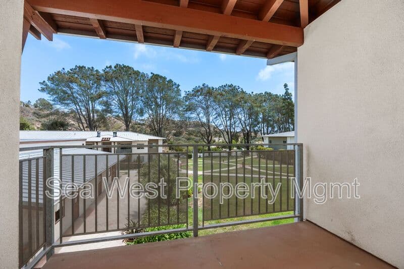Encinitas Condo: 1730 S El Camino Real