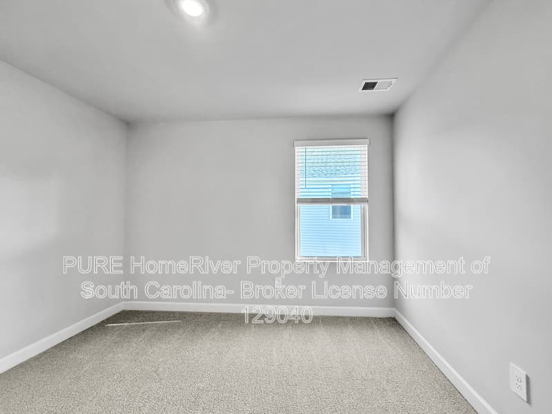 Moore House: 1504 Switchback Cir