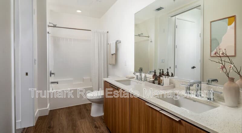 Pasadena Condo: 218 N El Molino Ave