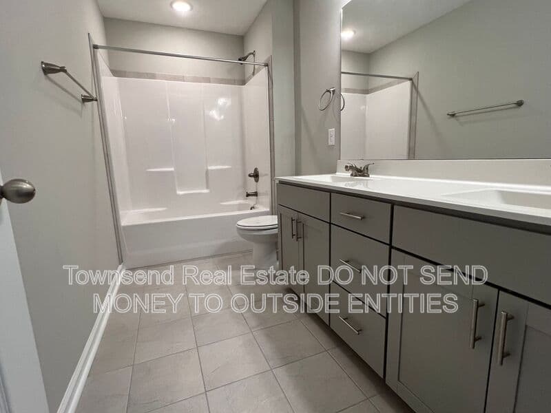 Raeford House: 114 Prescott St