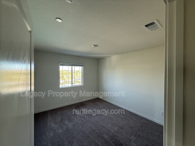 Sacramento House: 4364 White Ash Ln