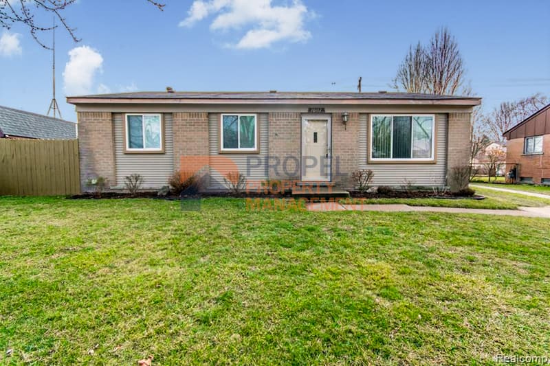 Van Buren House: 10117 Hamilton Street