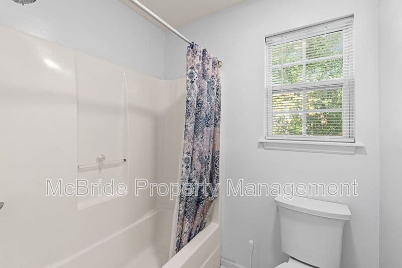 Martinez House: 4331 Roswell Drive