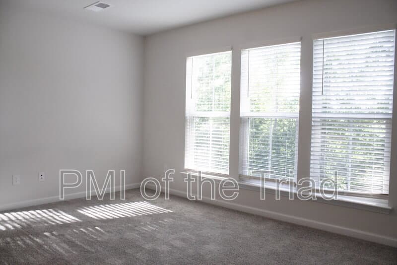 Jamestown Townhome: 3005 Mackay Pointe Lane